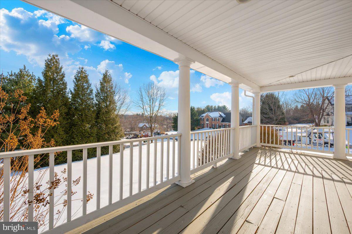 HANFORD ESTATES - Residential