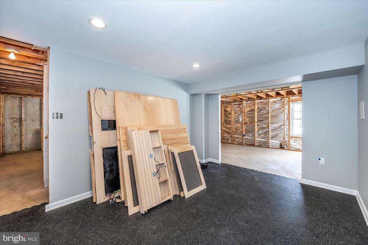 HANFORD ESTATES - Residential