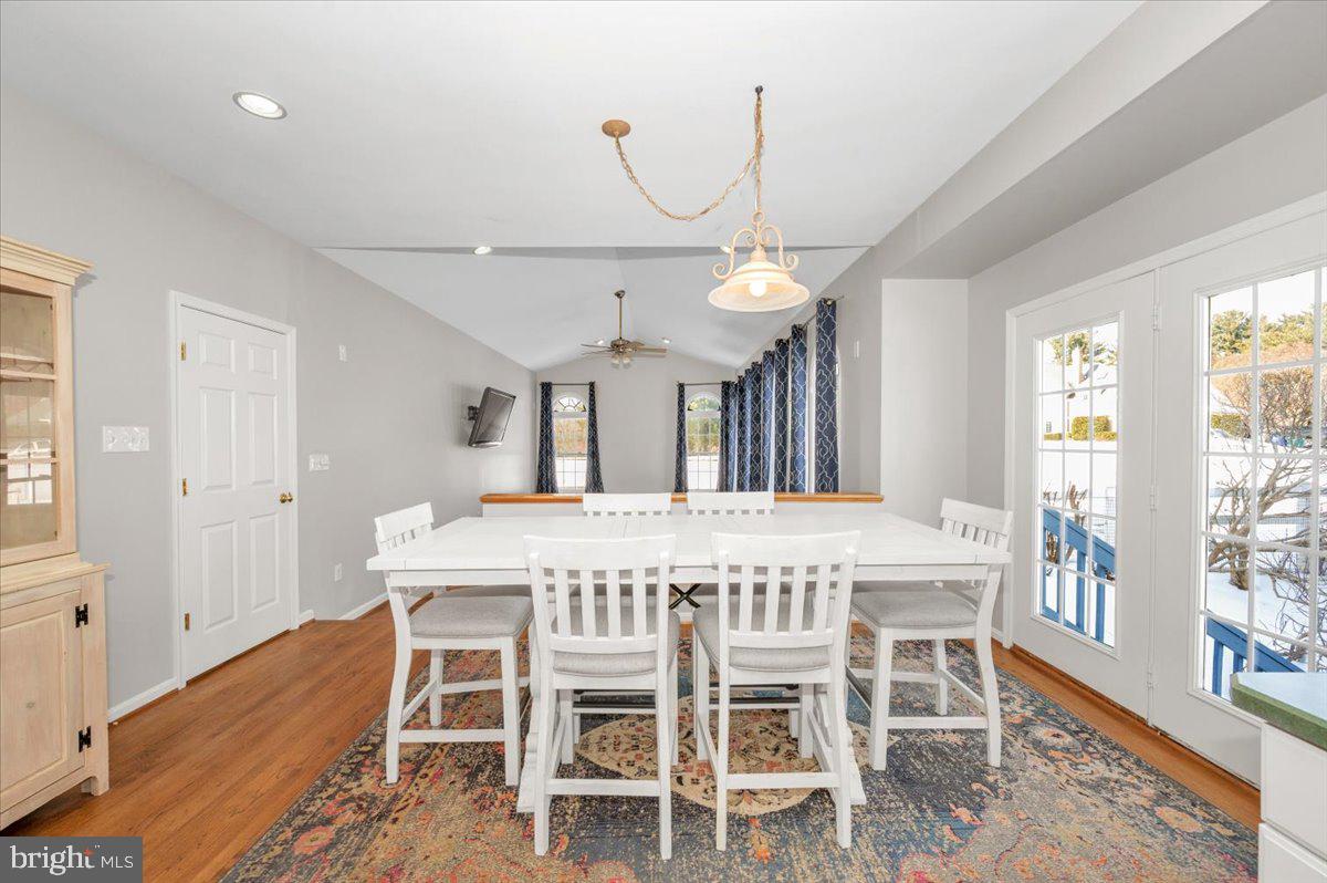 HANFORD ESTATES - Residential