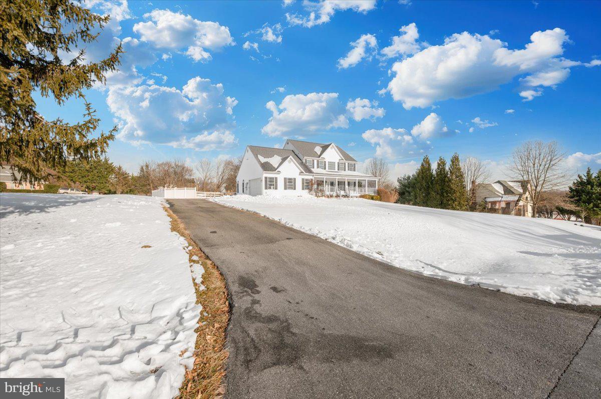 HANFORD ESTATES - Residential