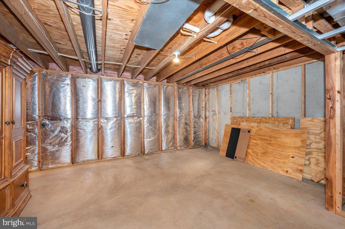 HANFORD ESTATES - Residential