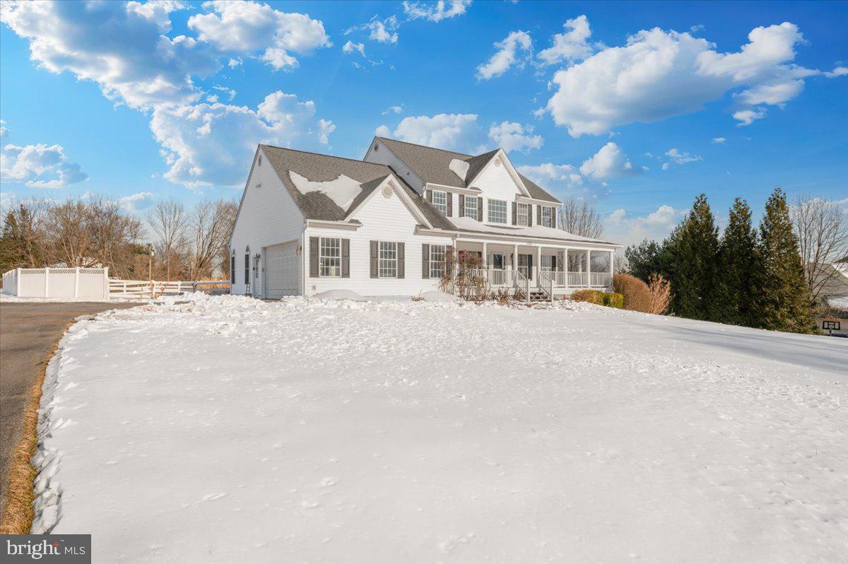 HANFORD ESTATES - Residential