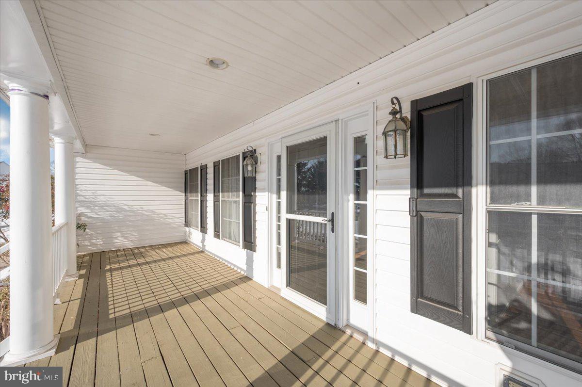 HANFORD ESTATES - Residential