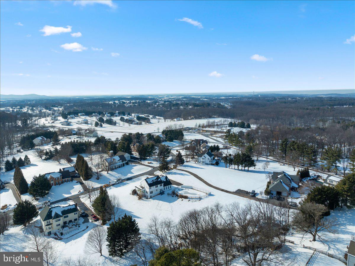 HANFORD ESTATES - Residential