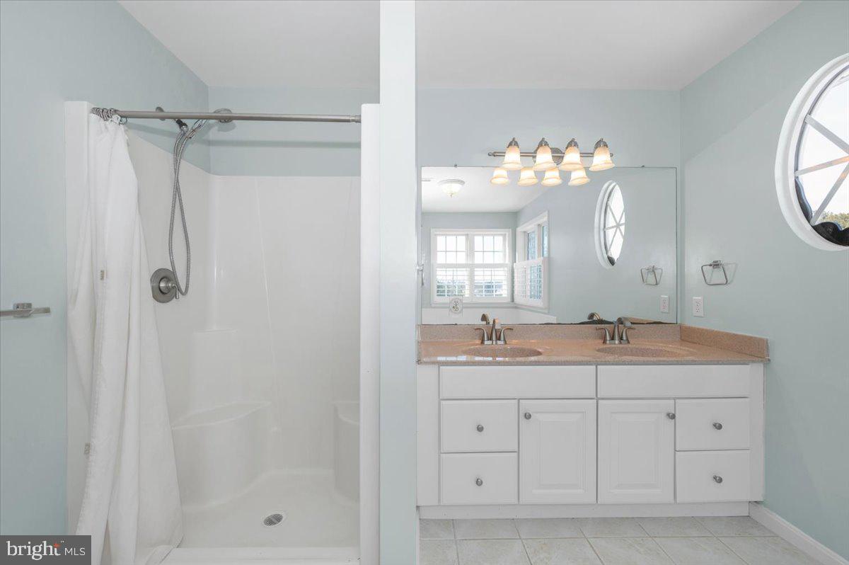 HANFORD ESTATES - Residential