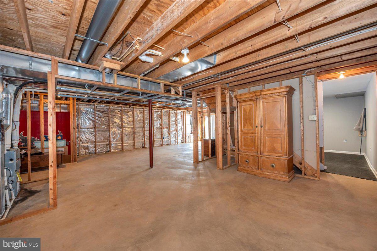 HANFORD ESTATES - Residential