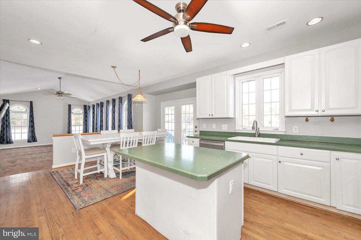 HANFORD ESTATES - Residential