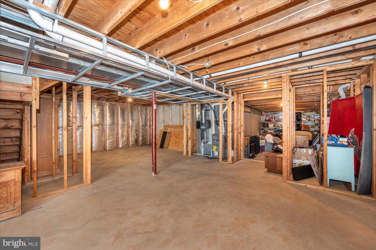 HANFORD ESTATES - Residential