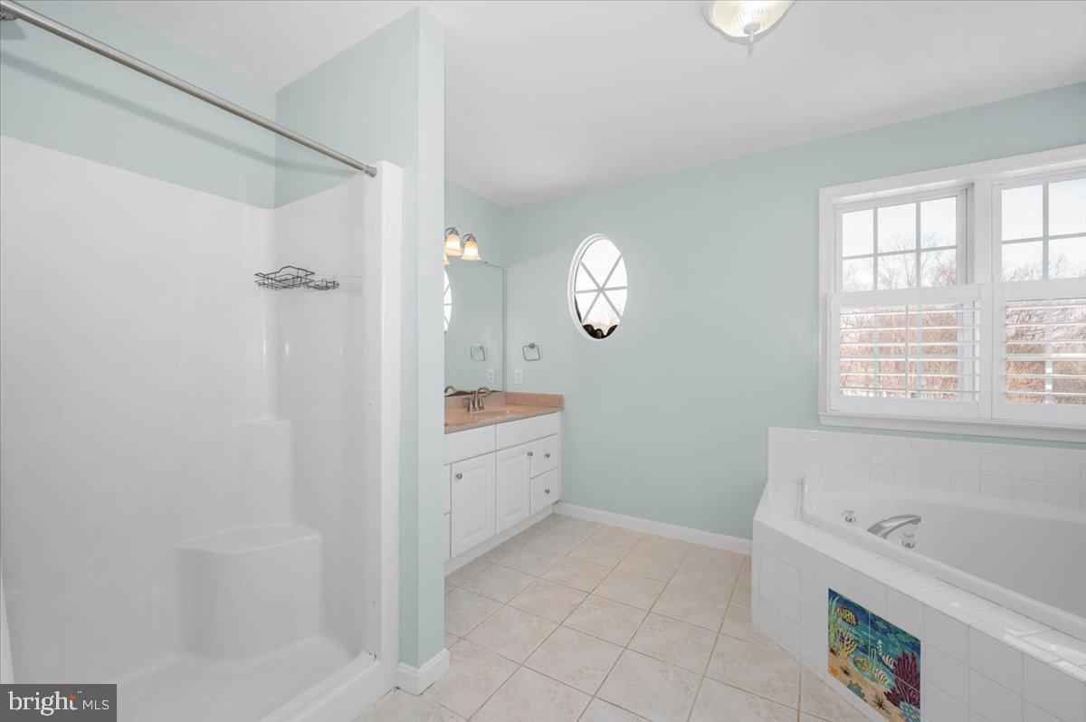 HANFORD ESTATES - Residential