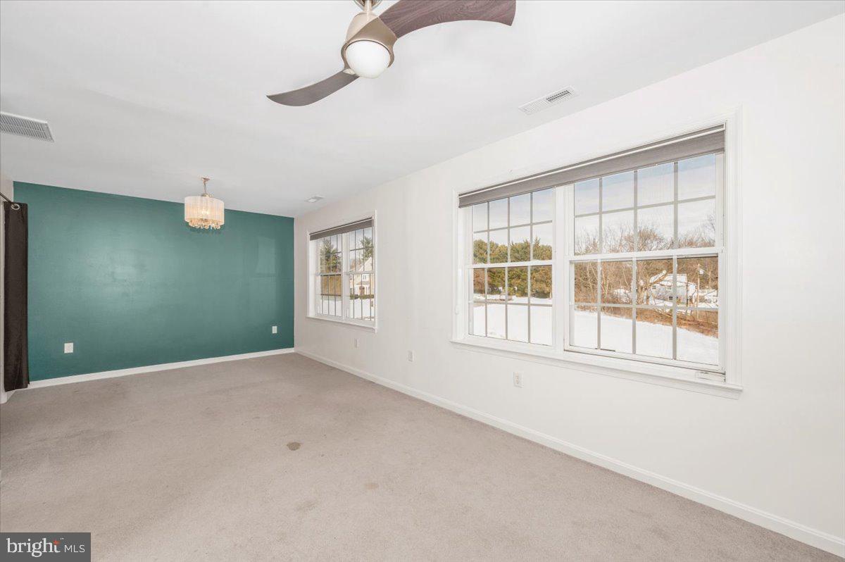 HANFORD ESTATES - Residential