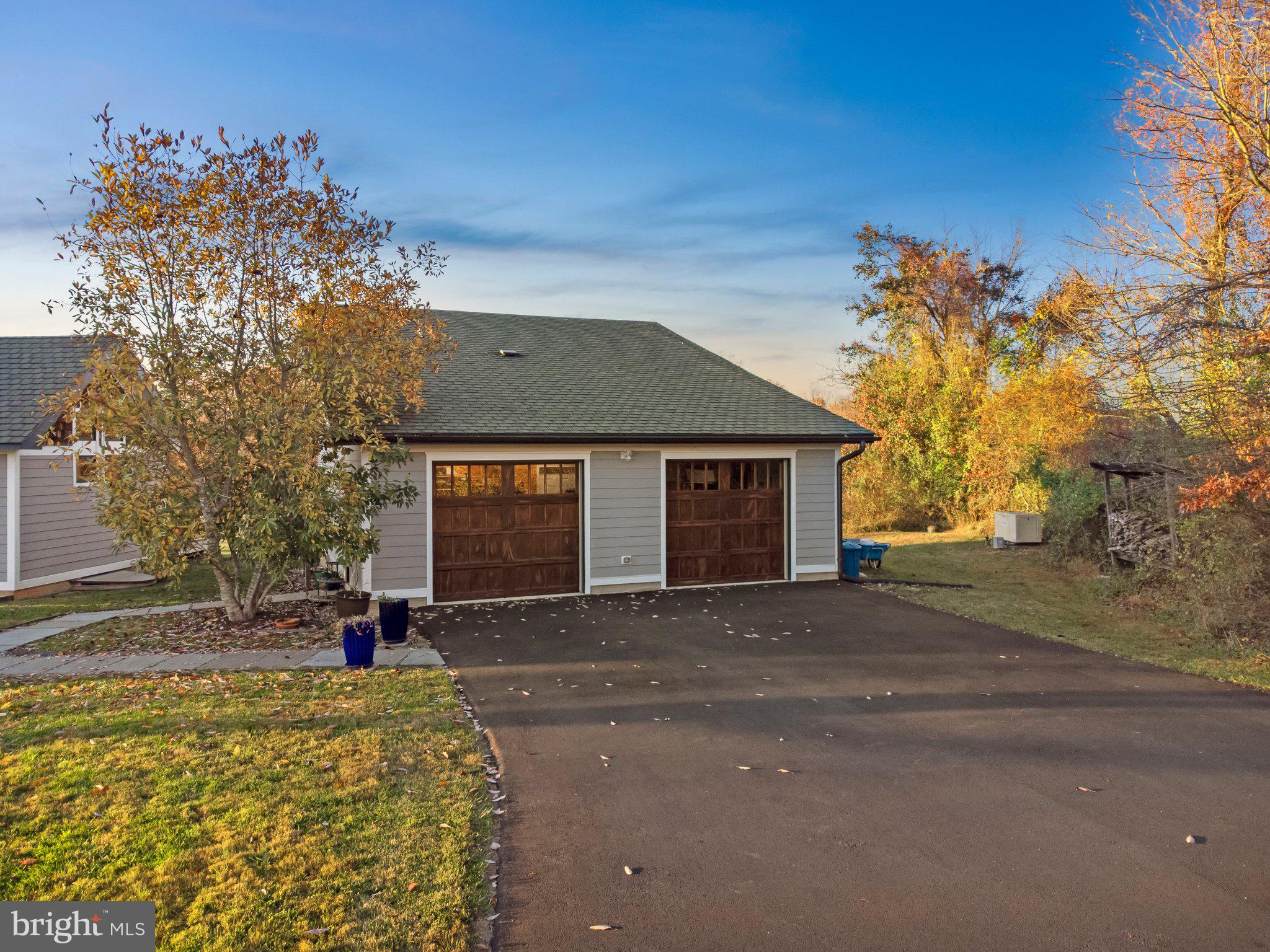 SUNDOWN HILLS - Residential