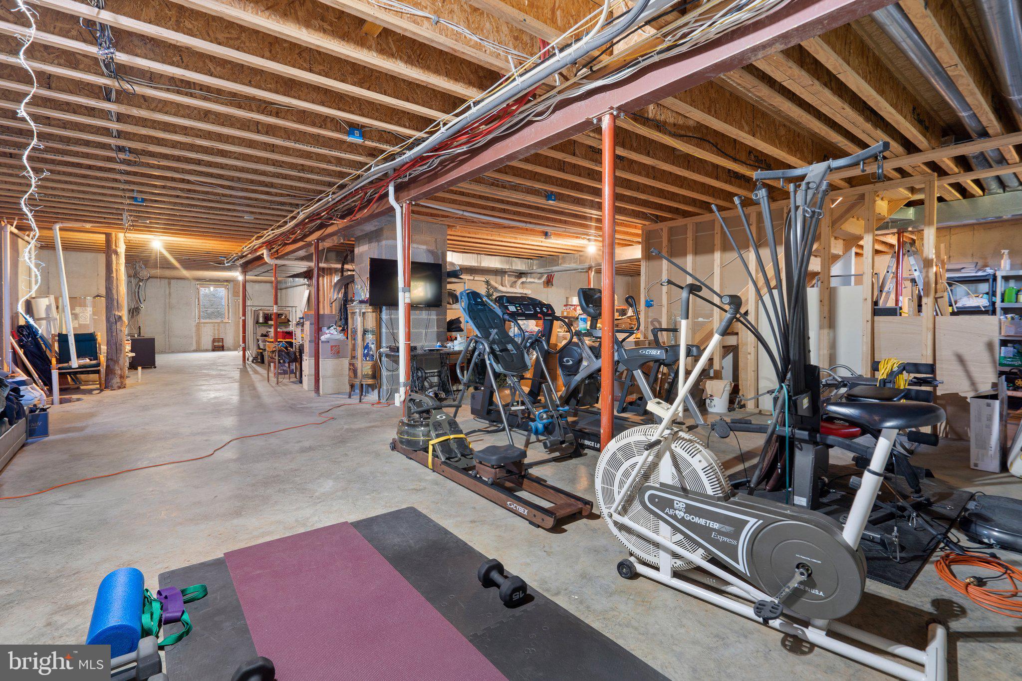 SUNDOWN HILLS - Residential