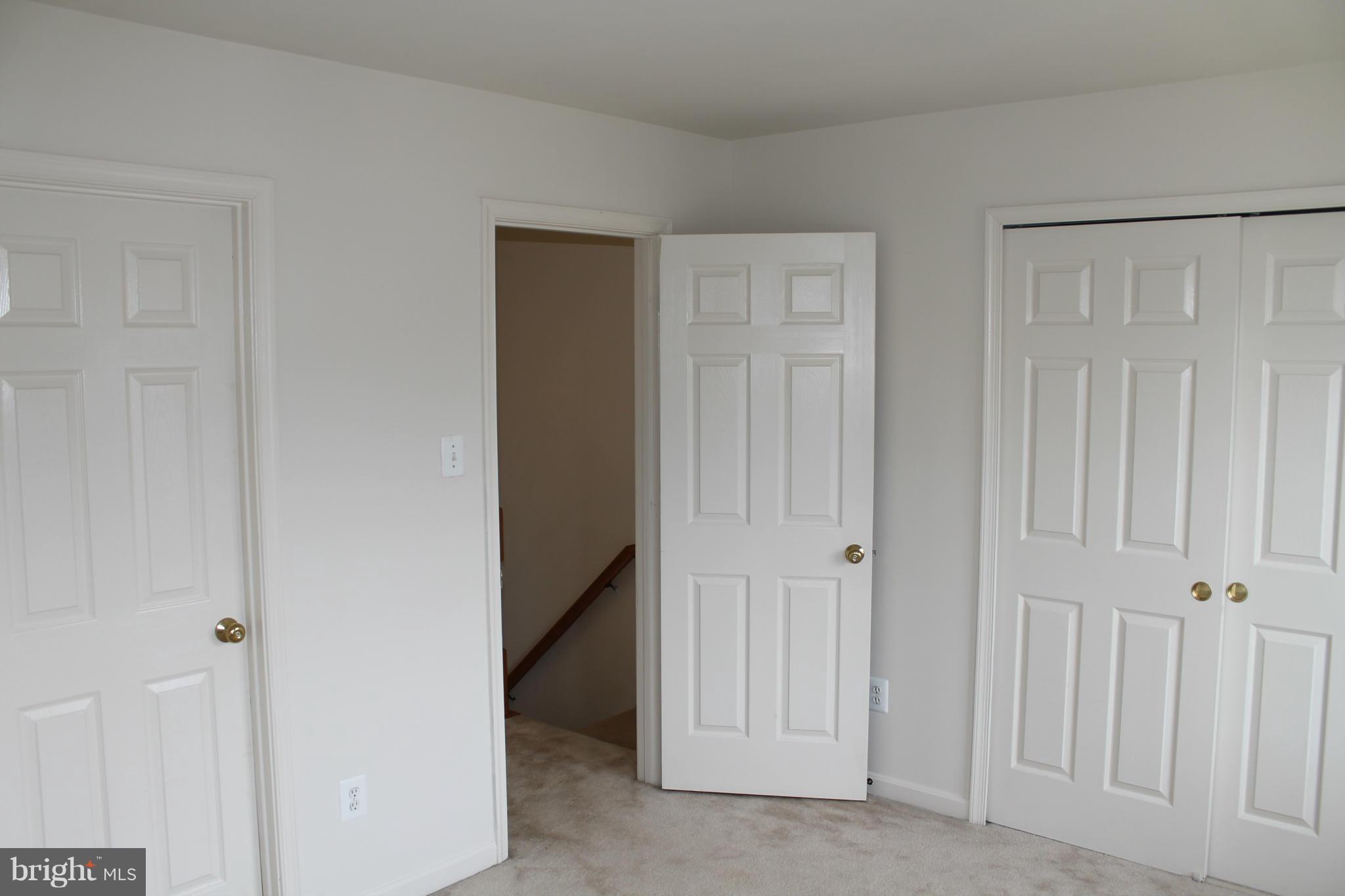 MCNAIR FARMS LANDBAY - Residential Lease