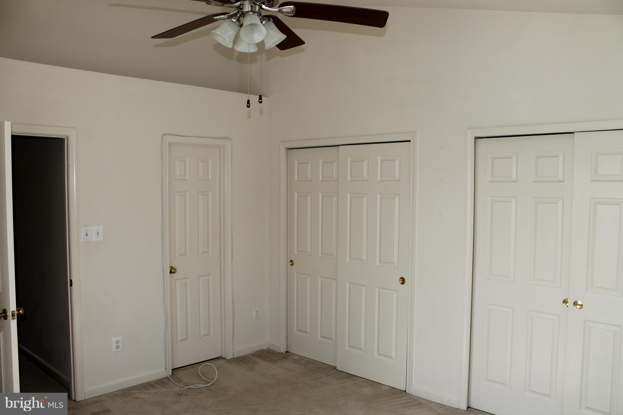 MCNAIR FARMS LANDBAY - Residential Lease