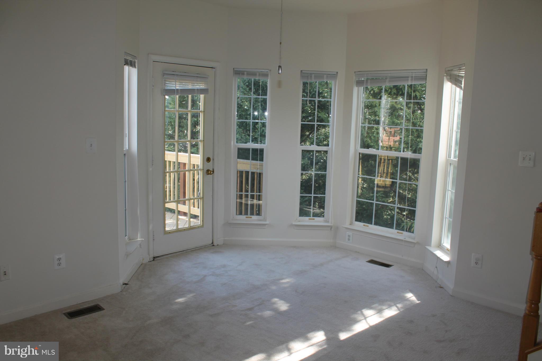 MCNAIR FARMS LANDBAY - Residential Lease