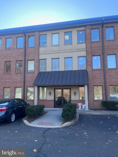 Photo of 370 E Maple Avenue #204, LANGHORNE, PA 19047 (MLS # PABU2112682)