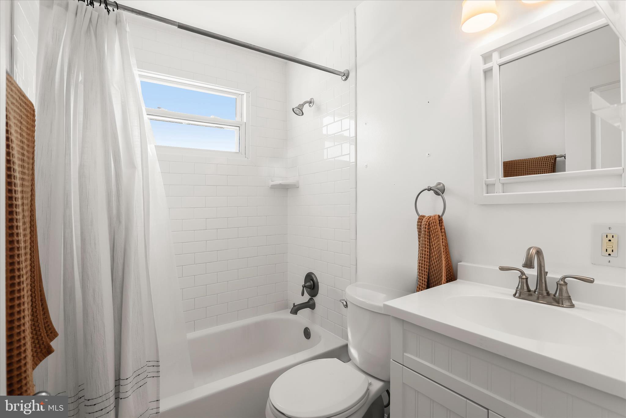 GAYLORD MANOR - Residential