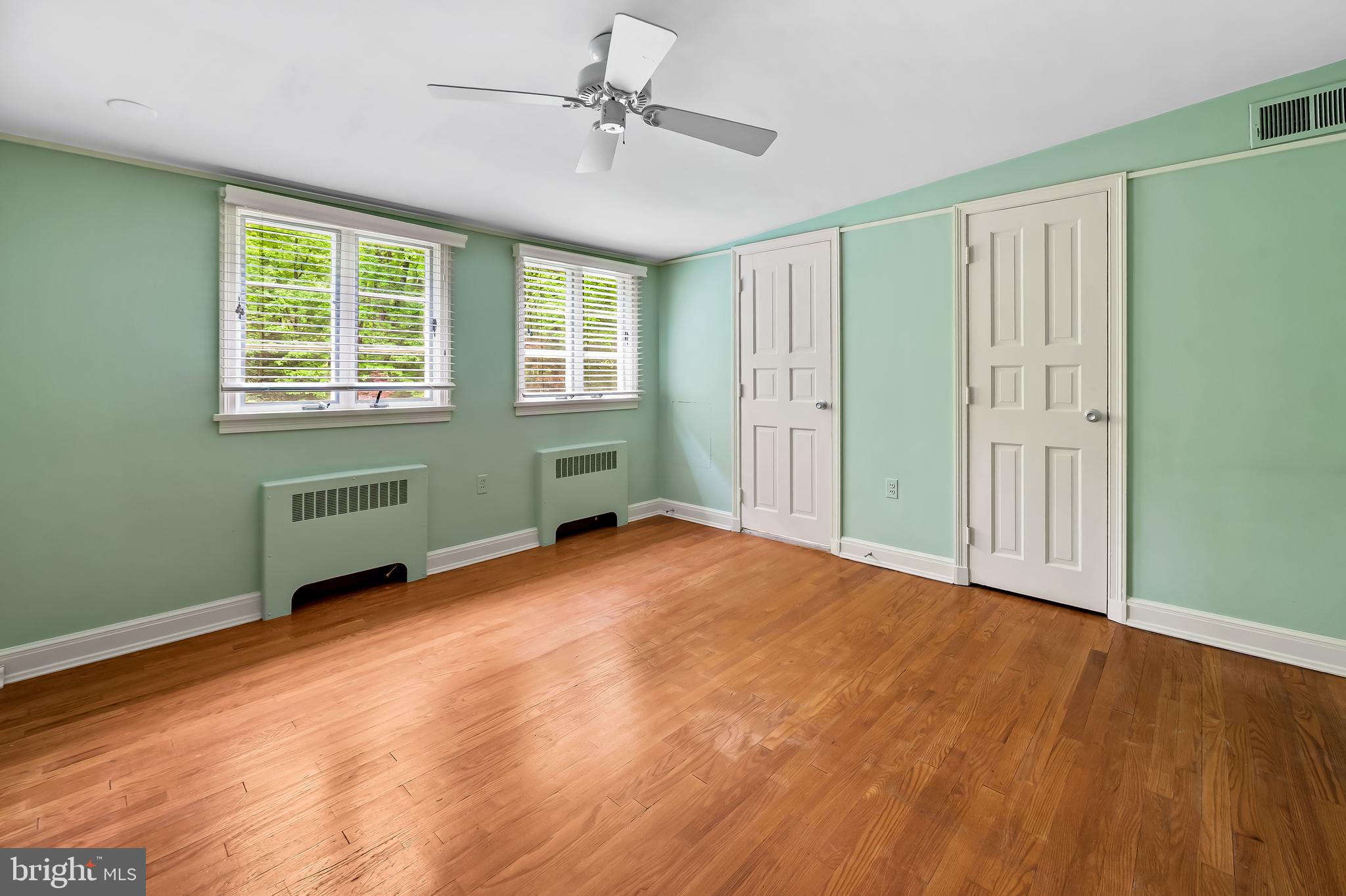 CAVESWOOD - Residential