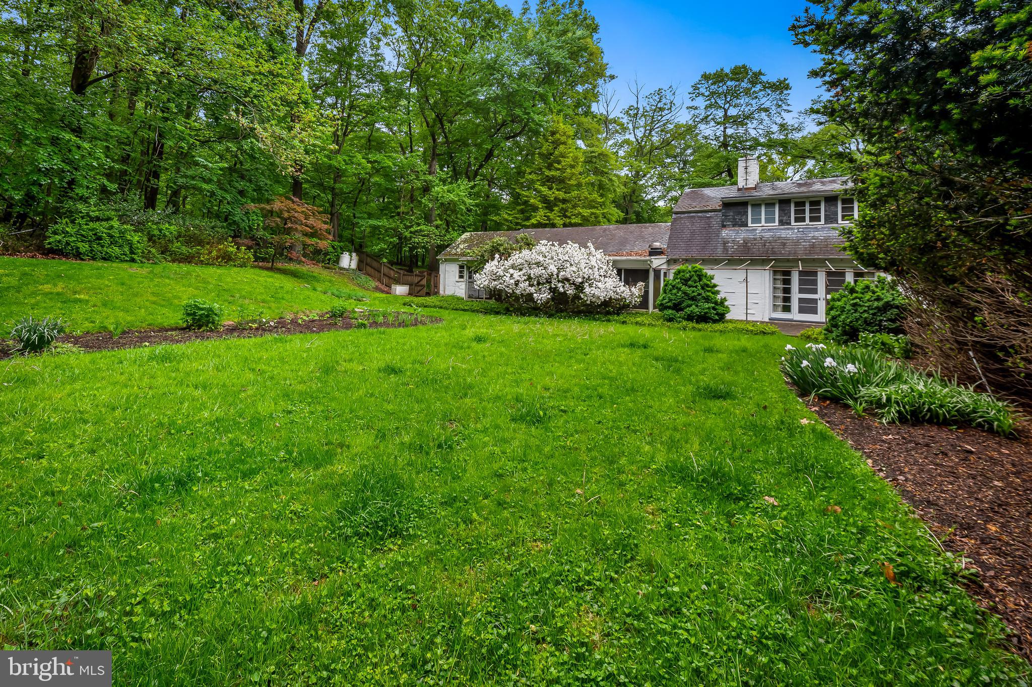 CAVESWOOD - Residential