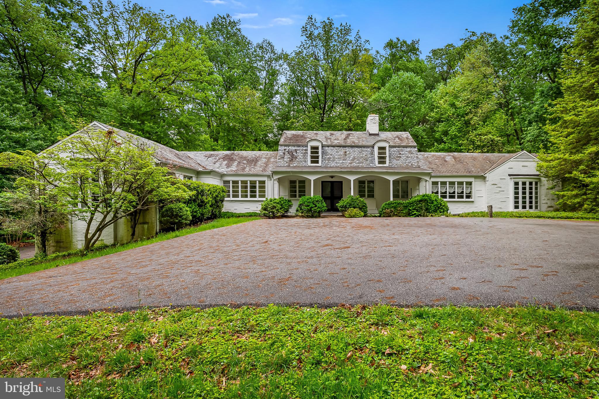 CAVESWOOD - Residential