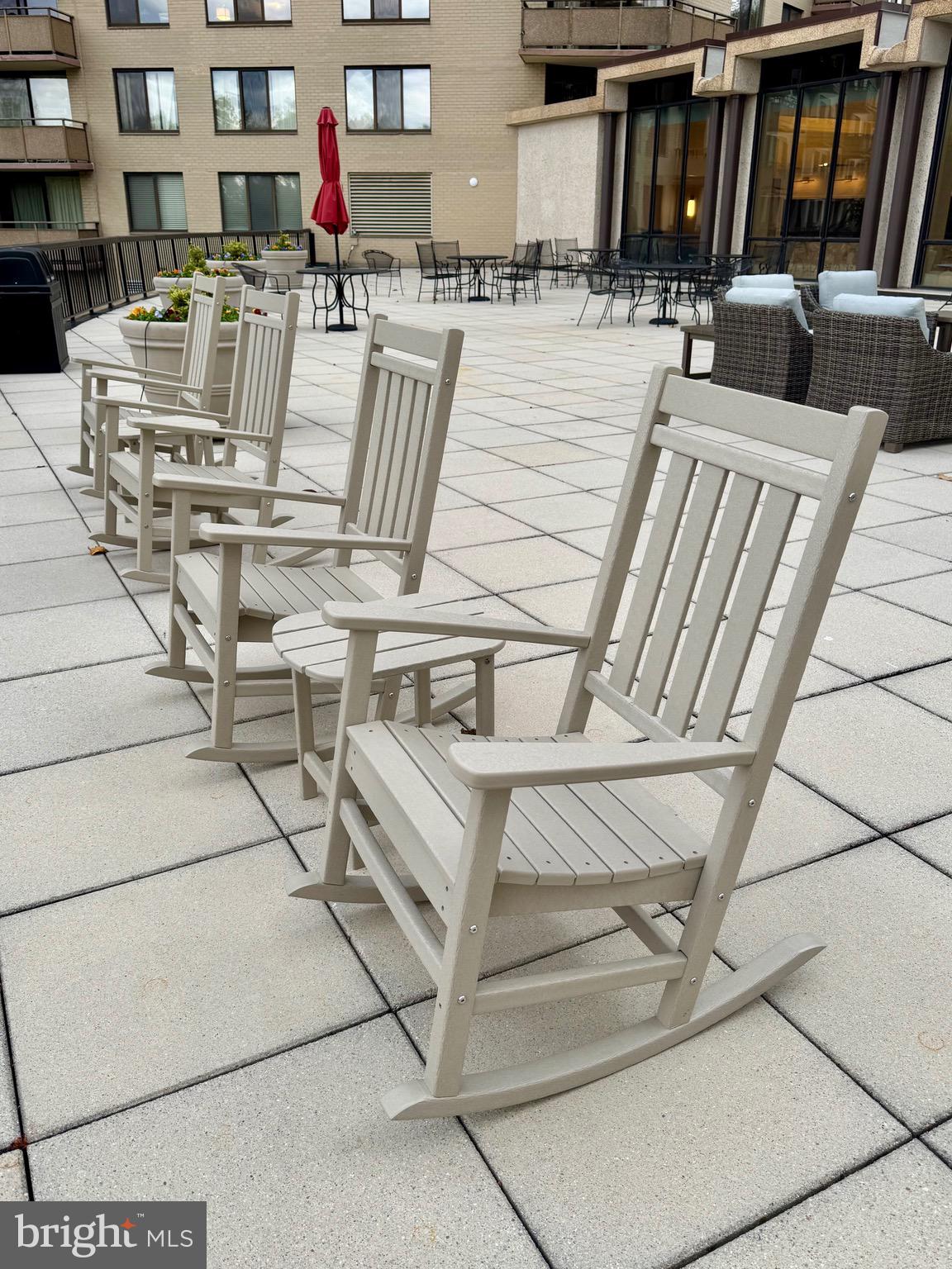 PROMENADE TOWERS - Residential