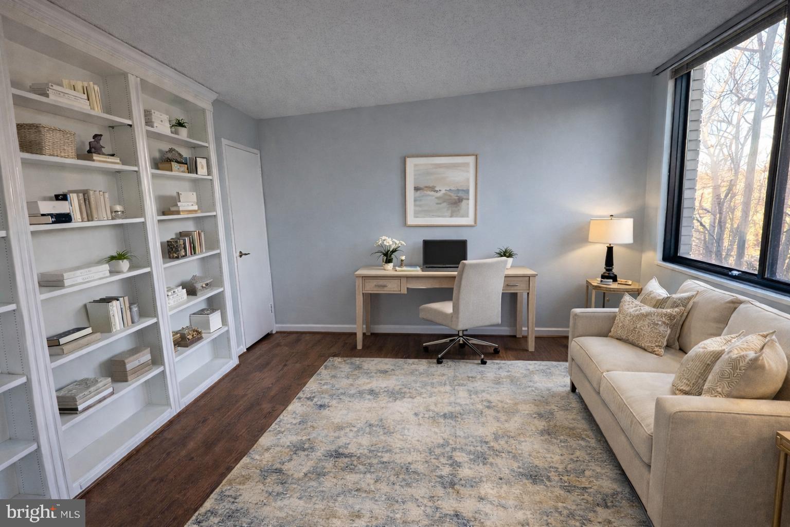 PROMENADE TOWERS - Residential