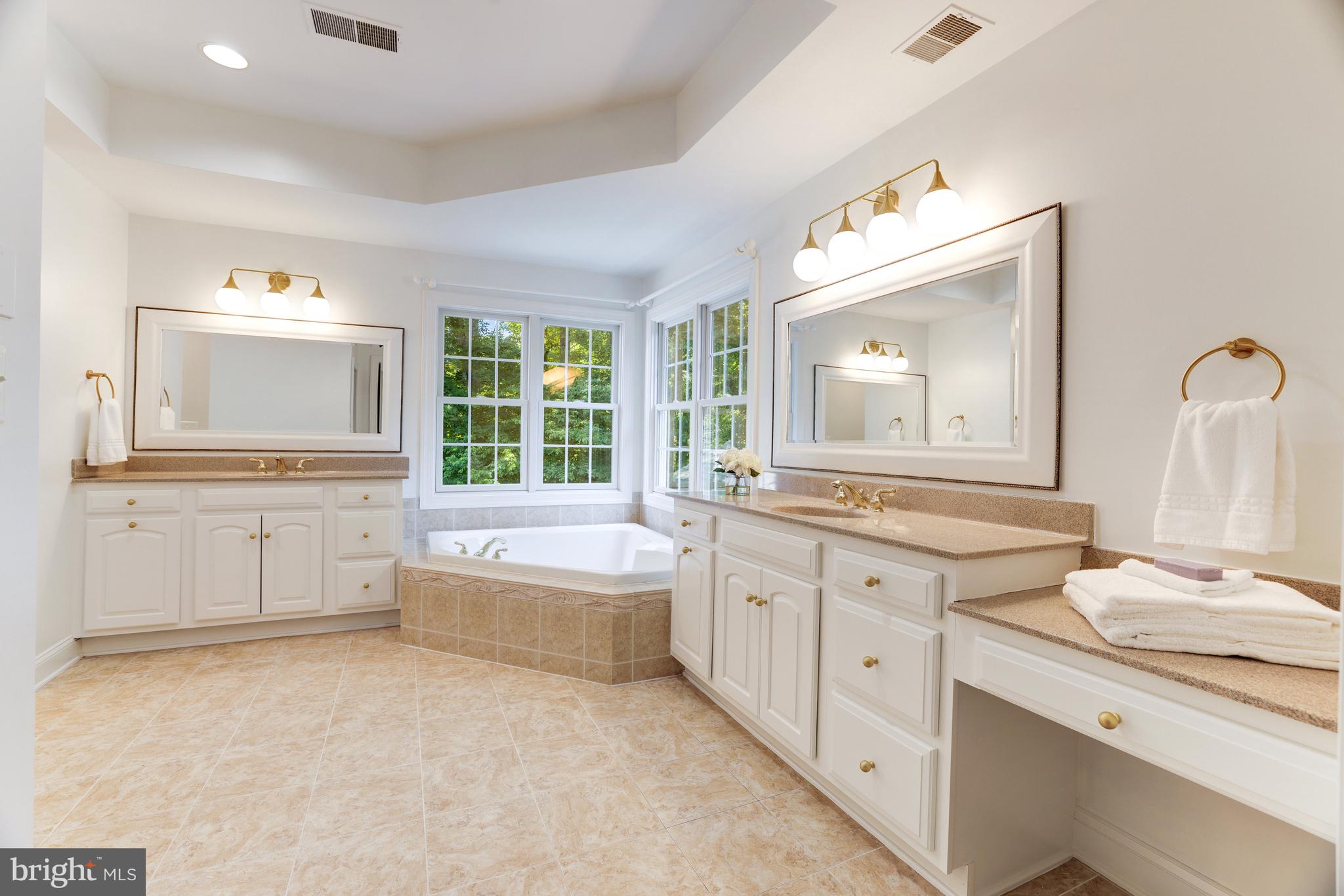 FOX RUN - Residential