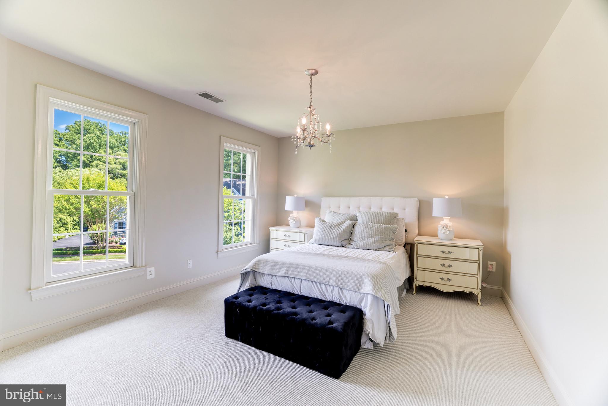 FOX RUN - Residential