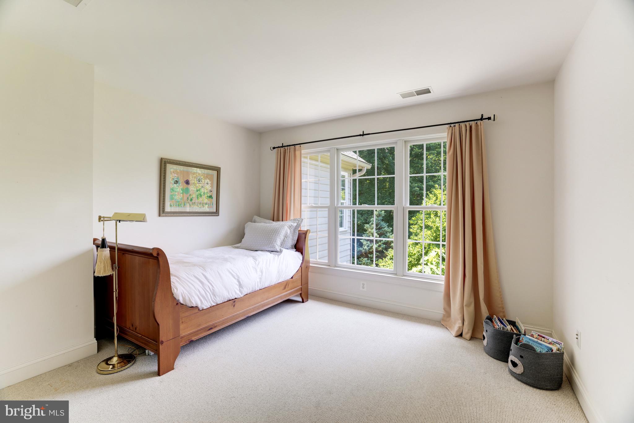 FOX RUN - Residential