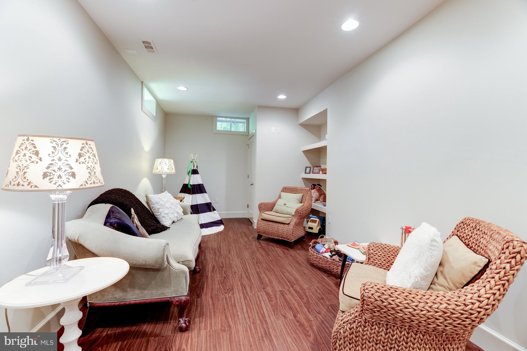 FOX RUN - Residential