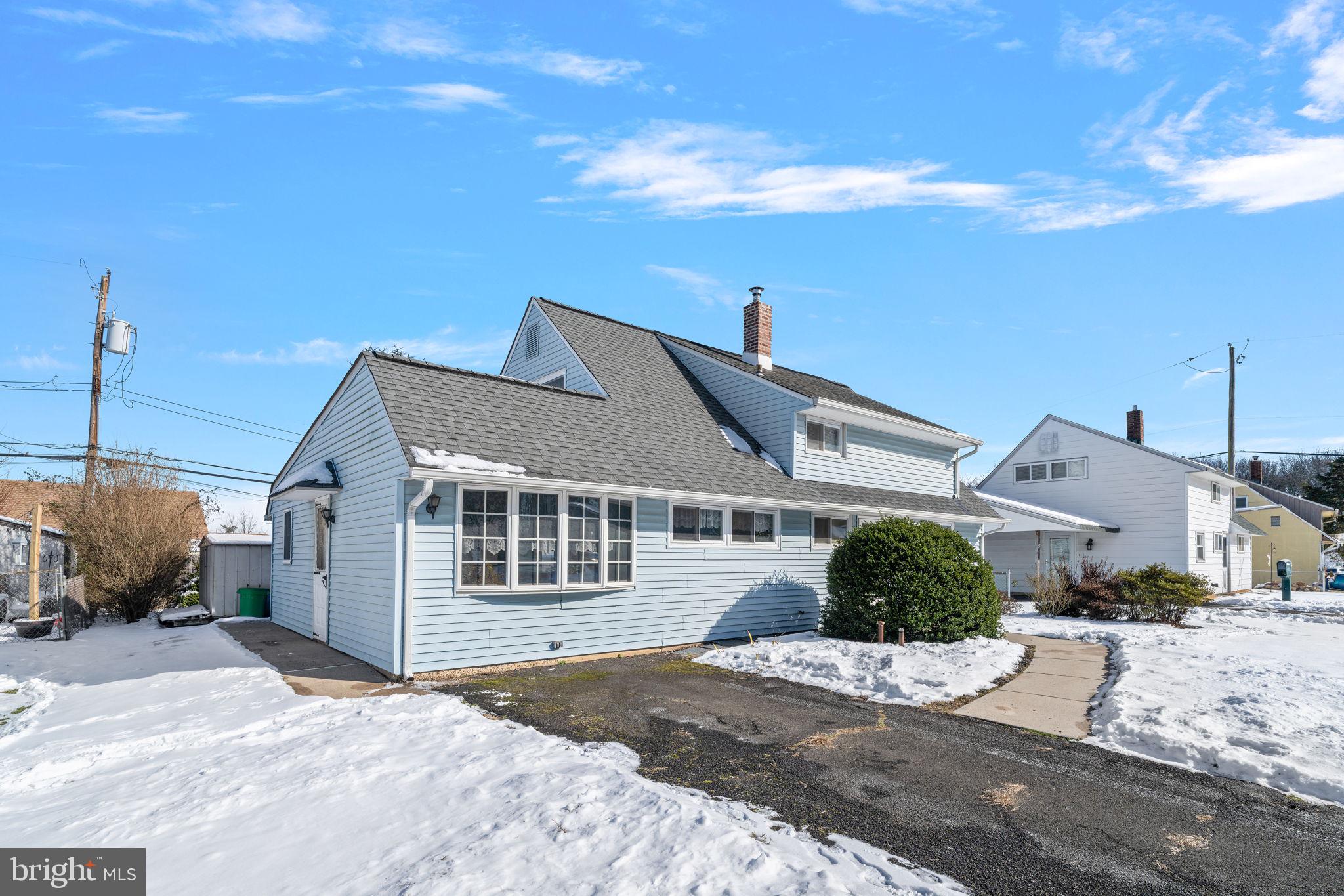 RED CEDAR HILL - Residential