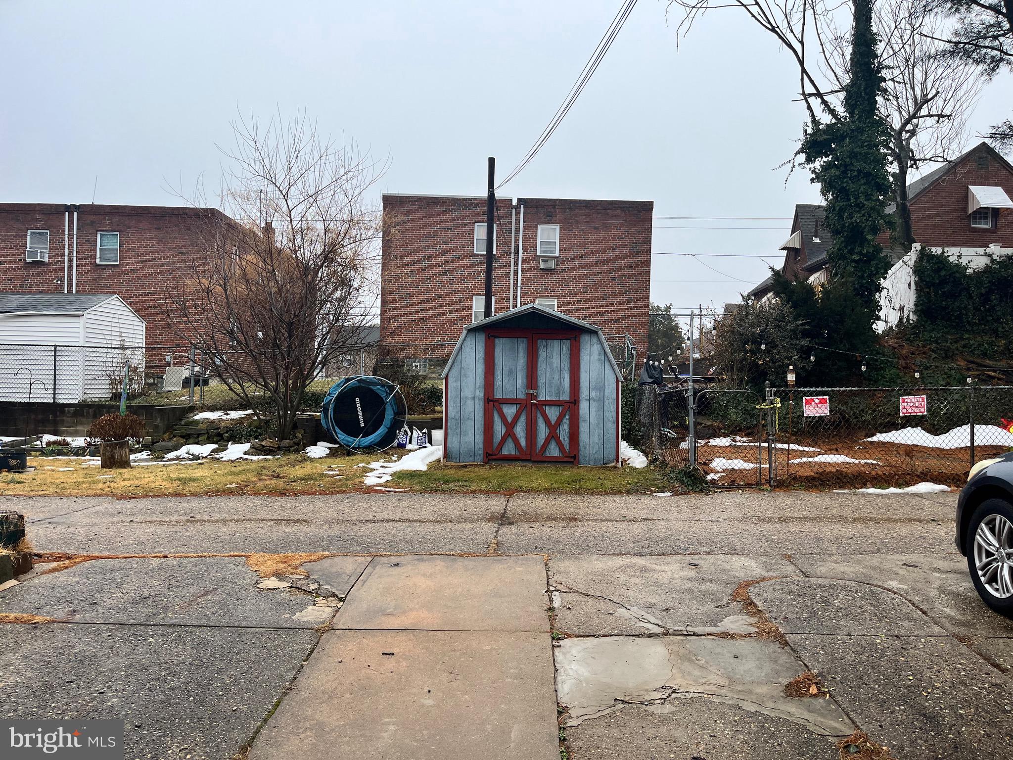 FOX CHASE - Residential