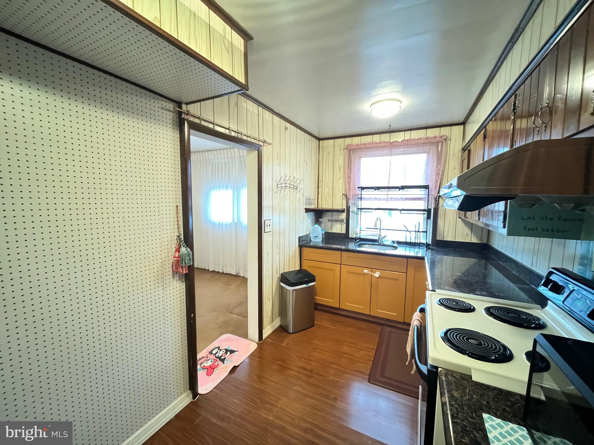 FOX CHASE - Residential