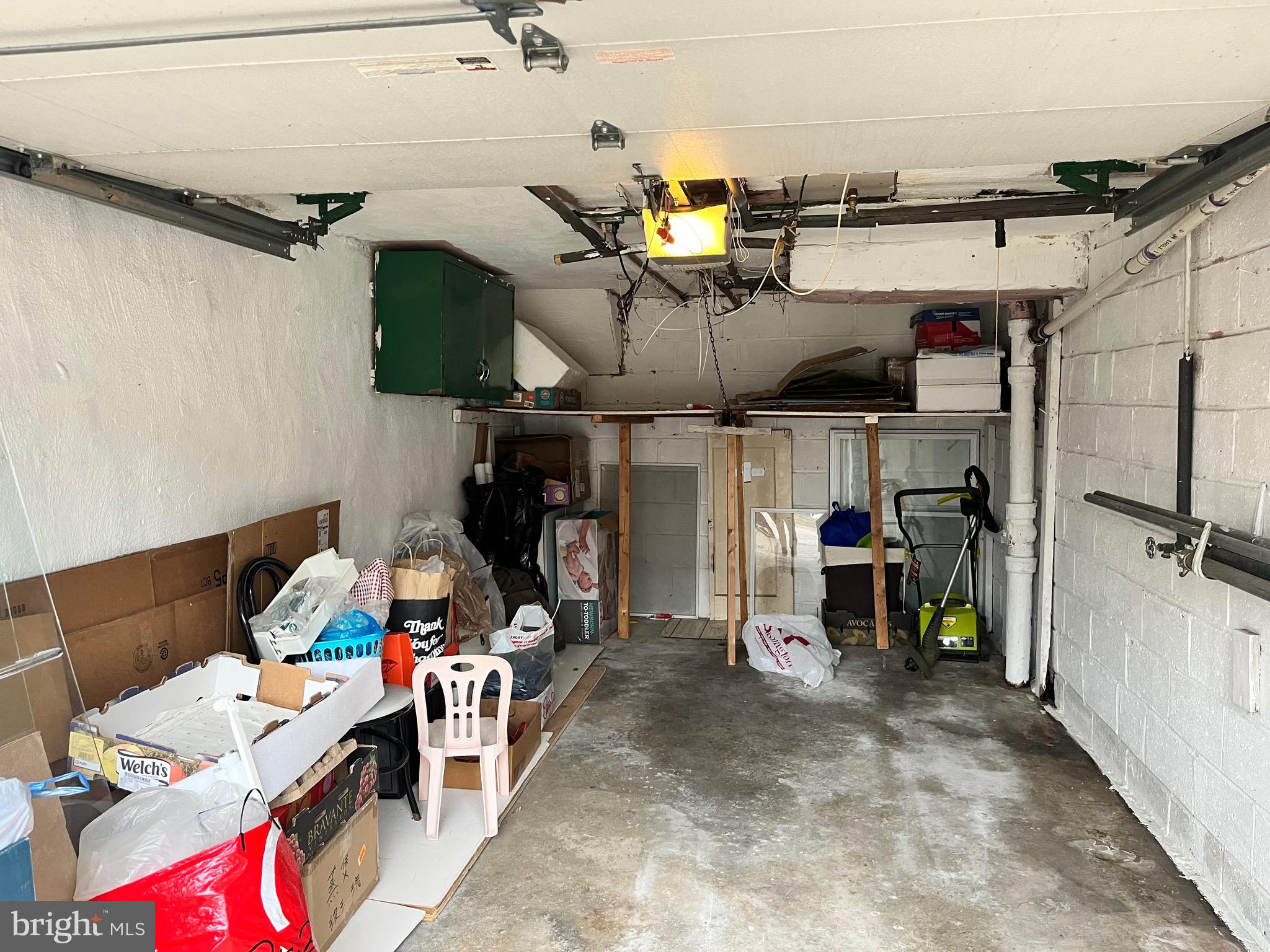 FOX CHASE - Residential