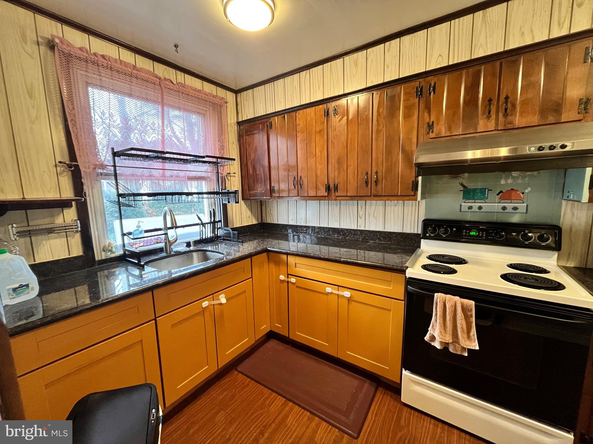 FOX CHASE - Residential