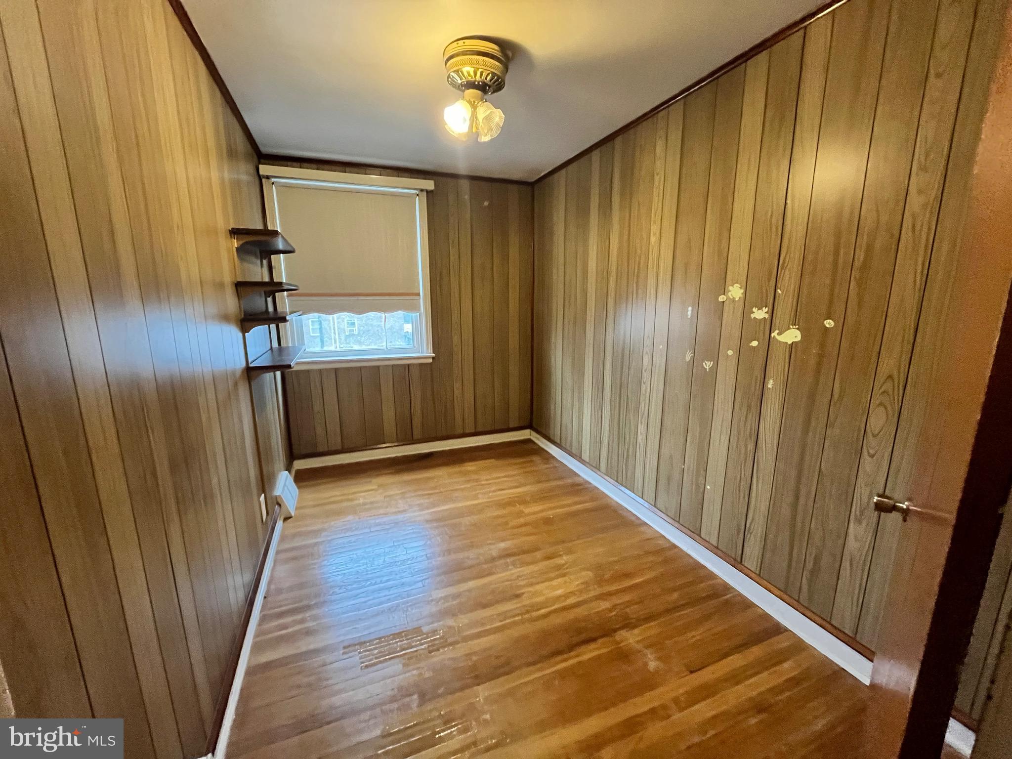 FOX CHASE - Residential