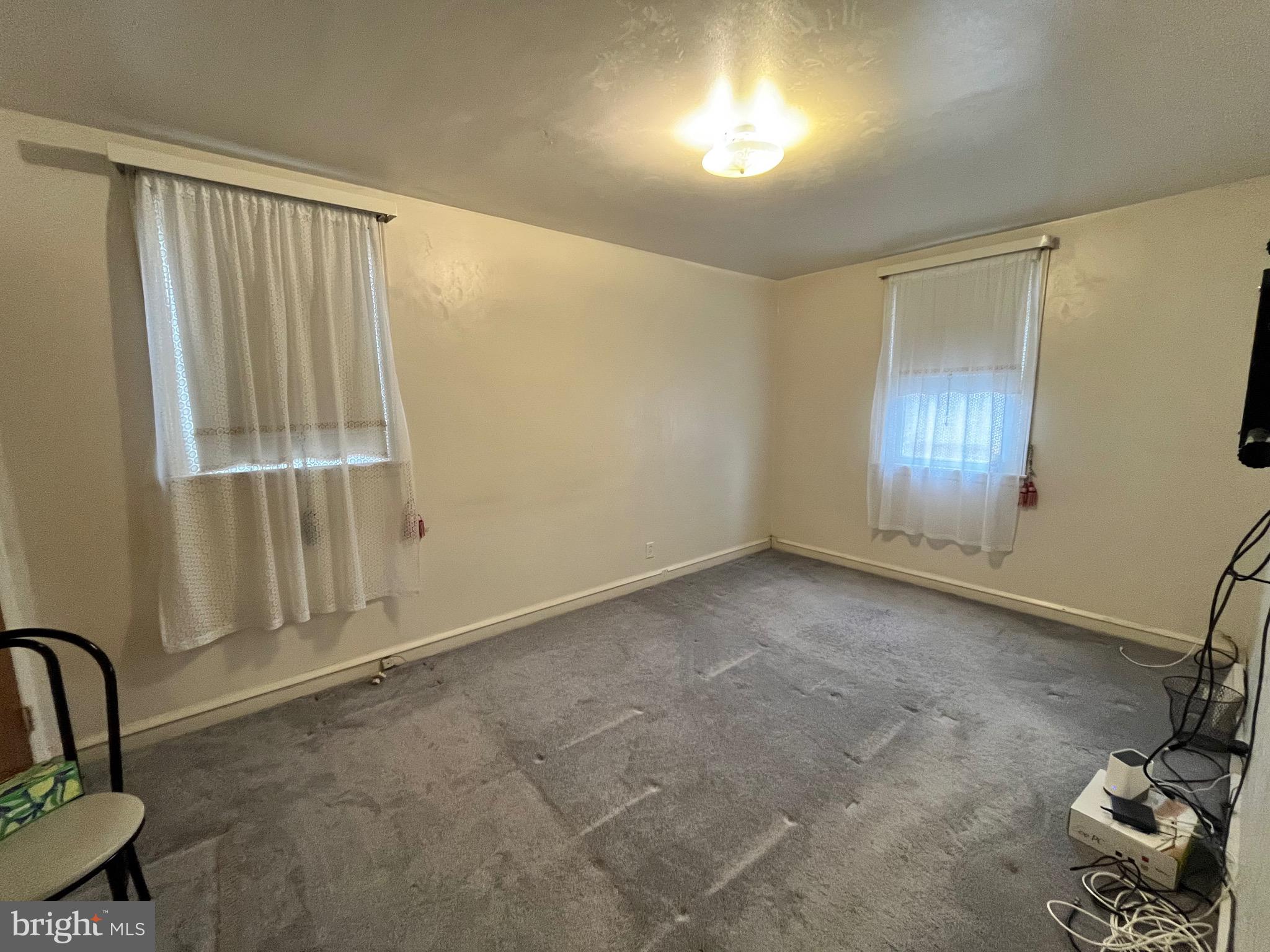 FOX CHASE - Residential