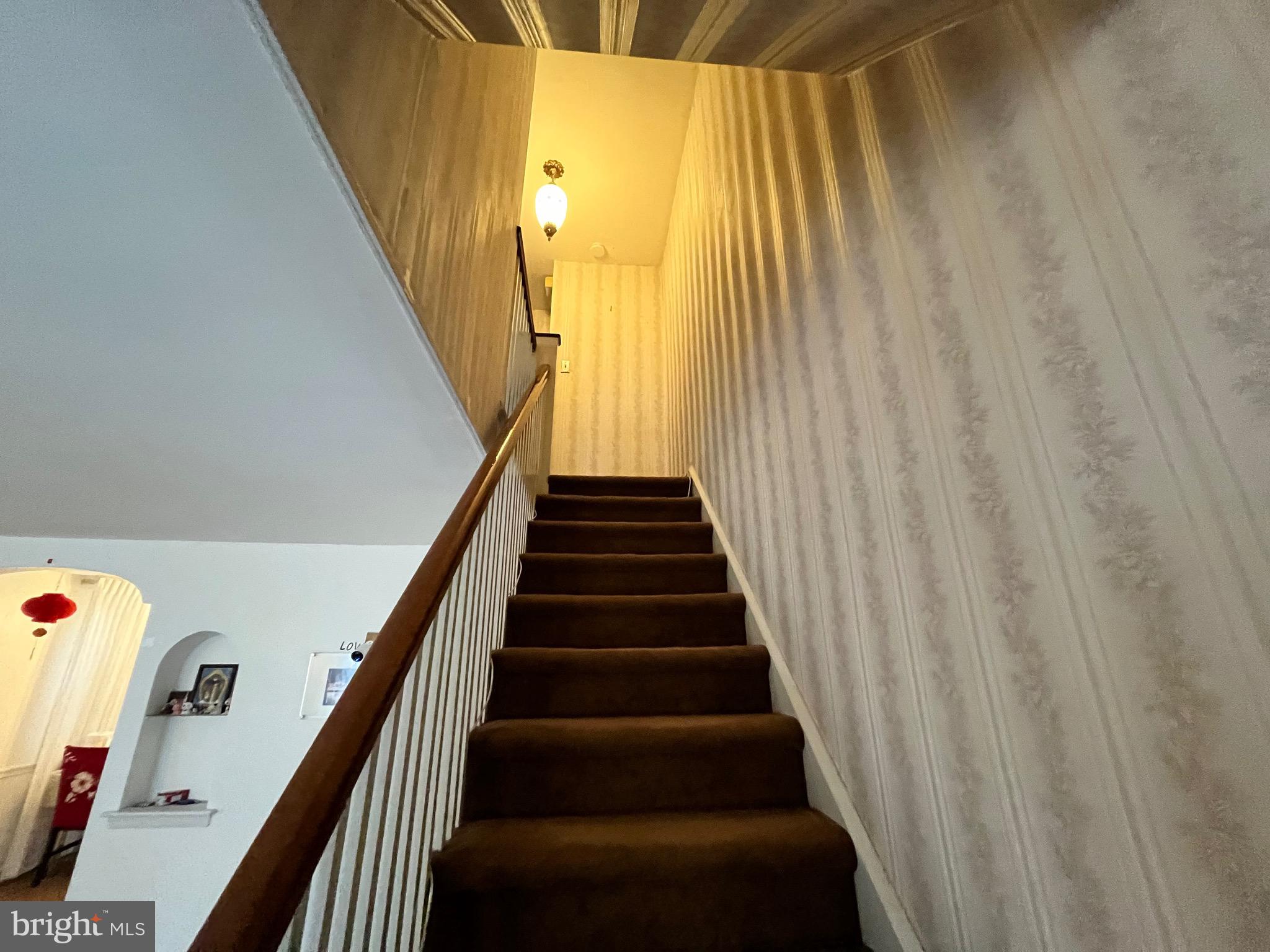 FOX CHASE - Residential