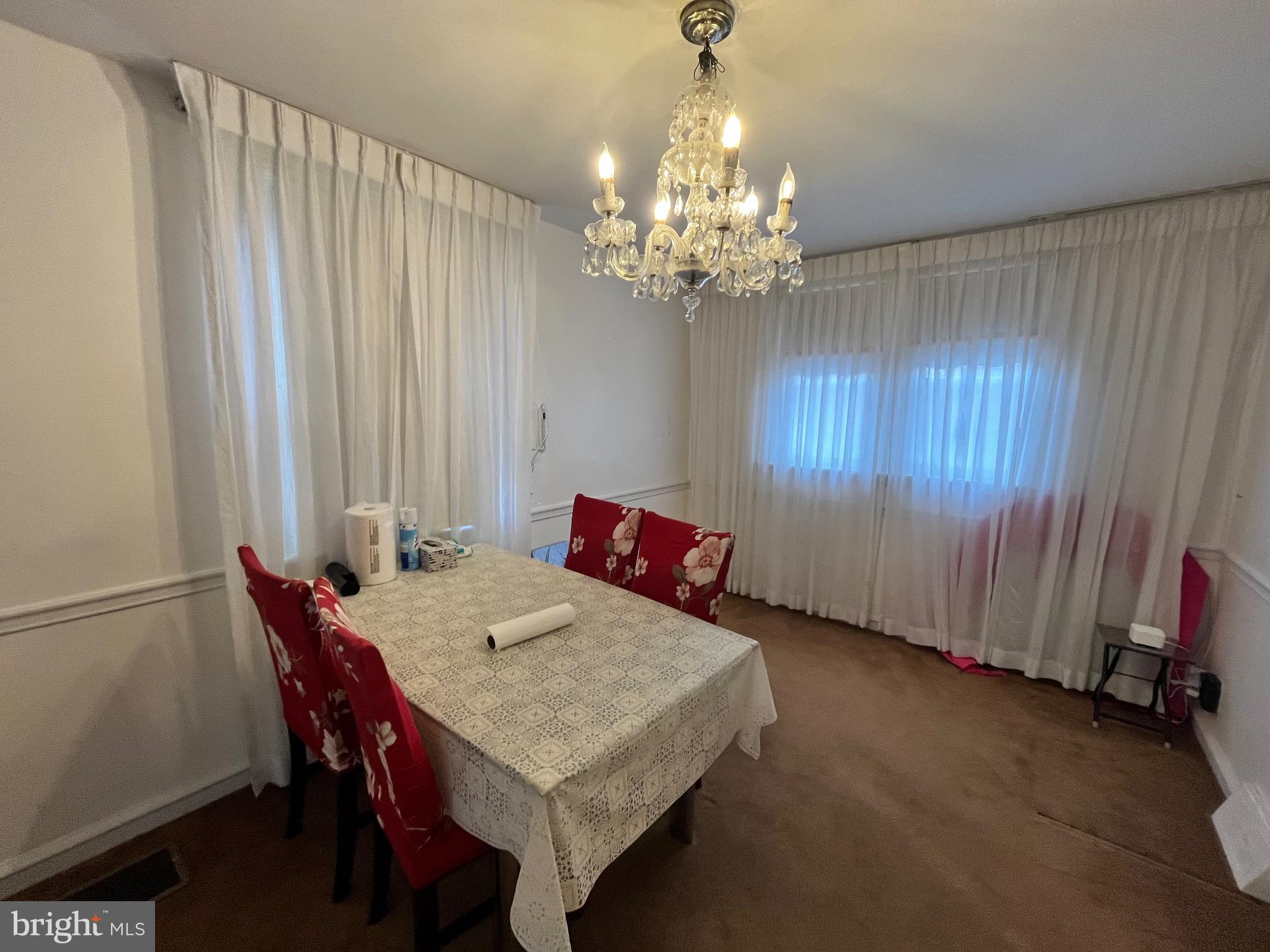 FOX CHASE - Residential