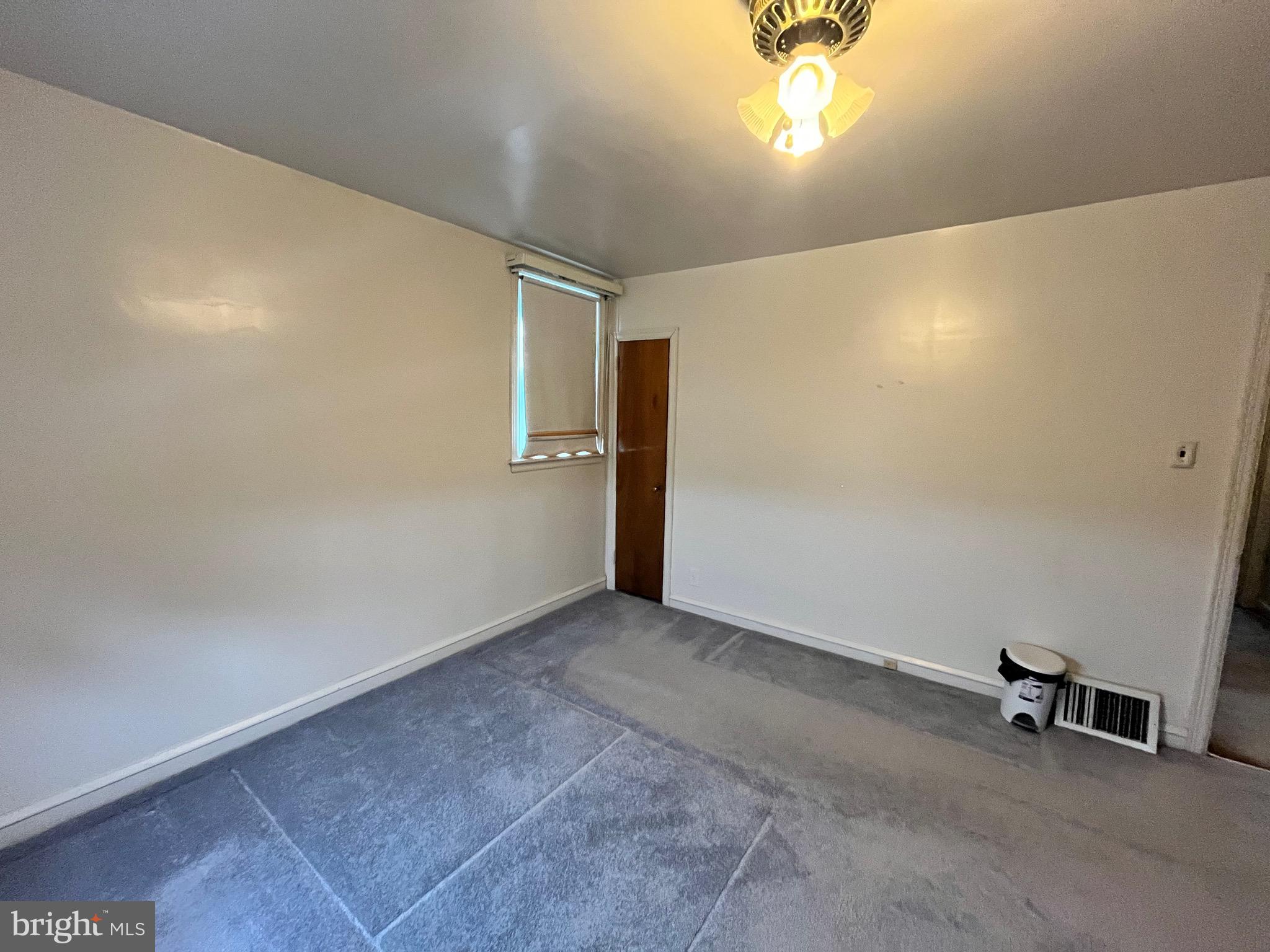 FOX CHASE - Residential