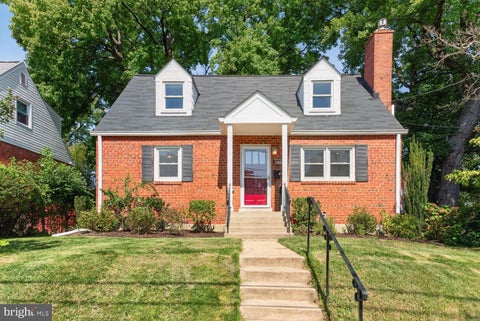 Photo of 1503 Crest Road, SILVER SPRING, MD 20902 (MLS # MDMC2256478)