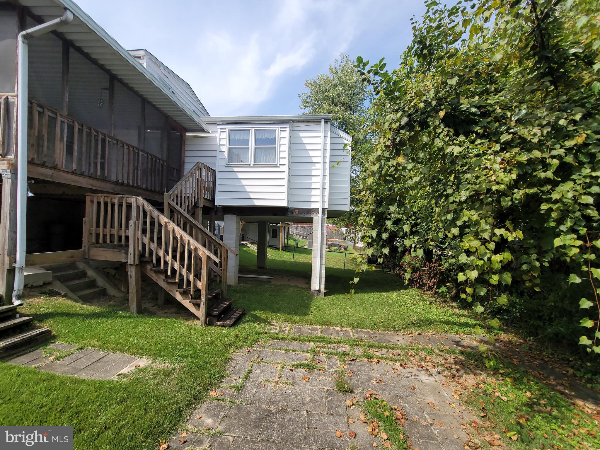 HAWTHORNE - Residential