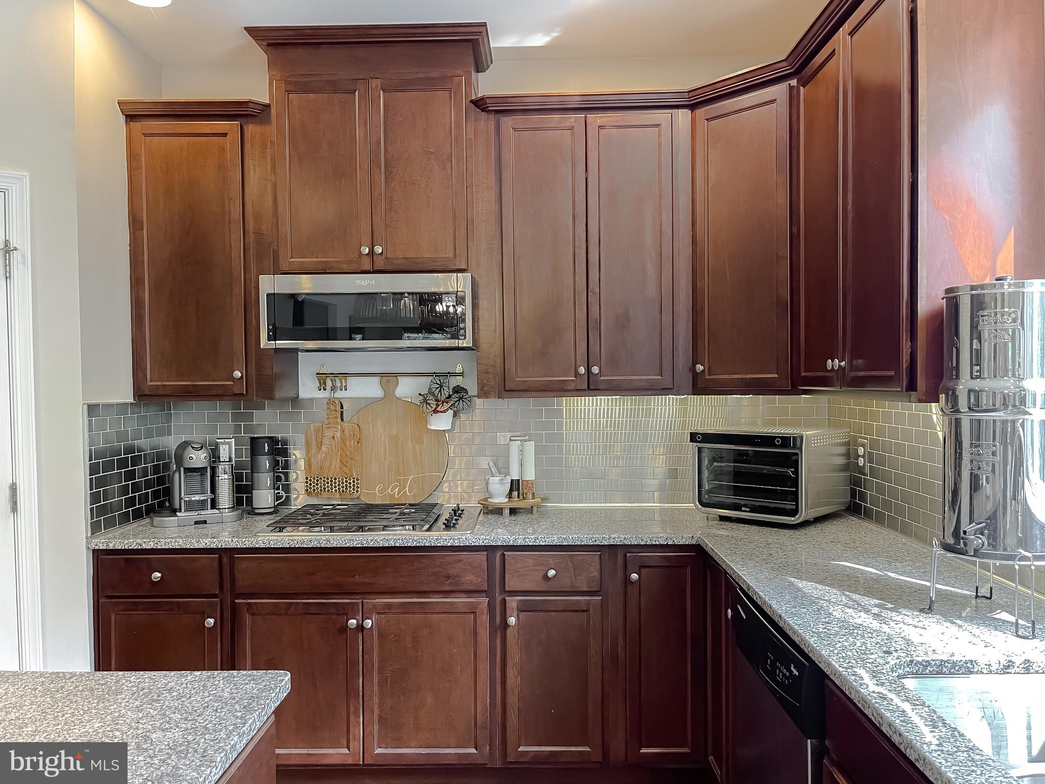 PRIMROSE PARK AT WILDEWOOD - Residential