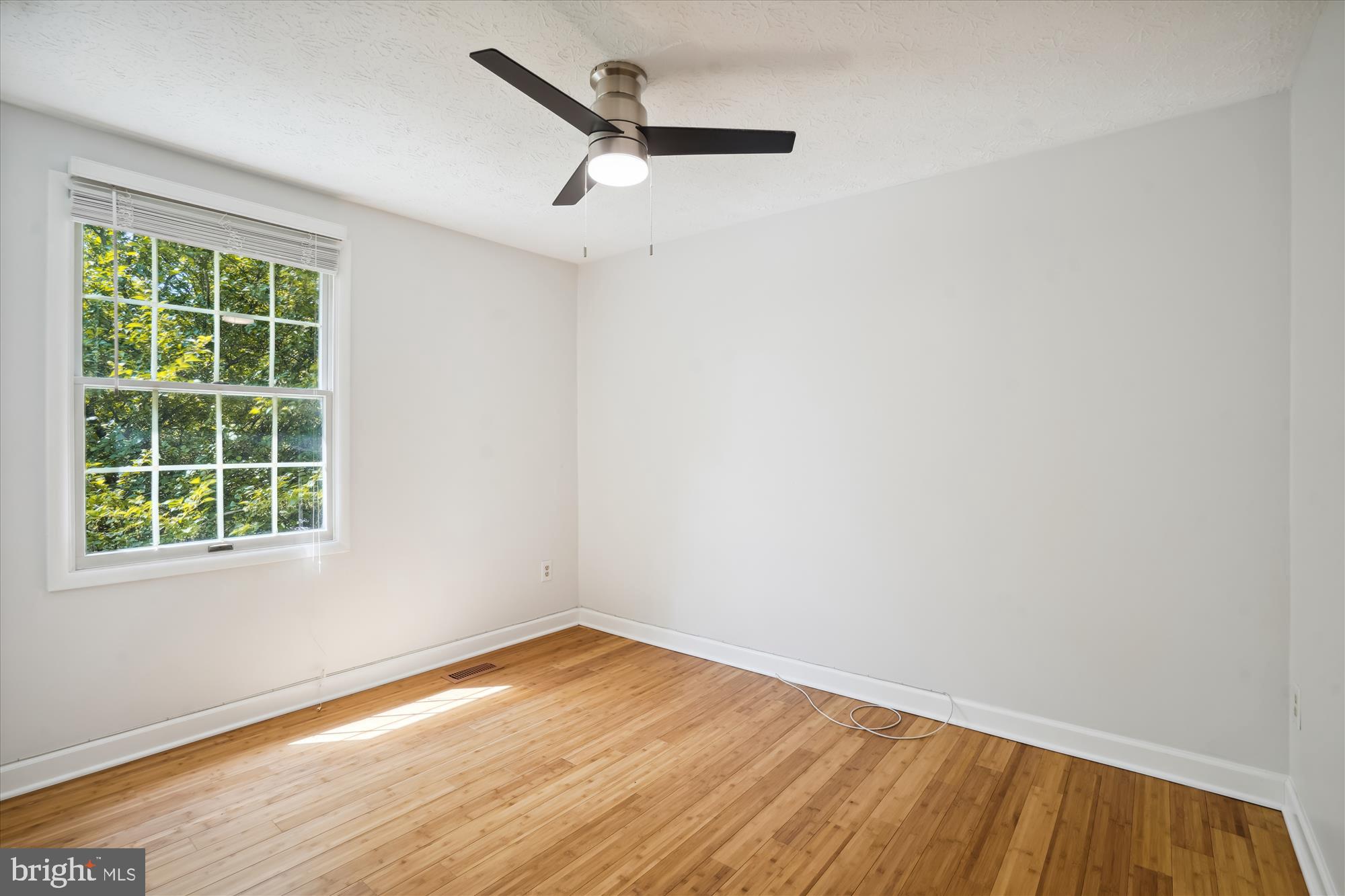 COUNTRY WALK - Residential