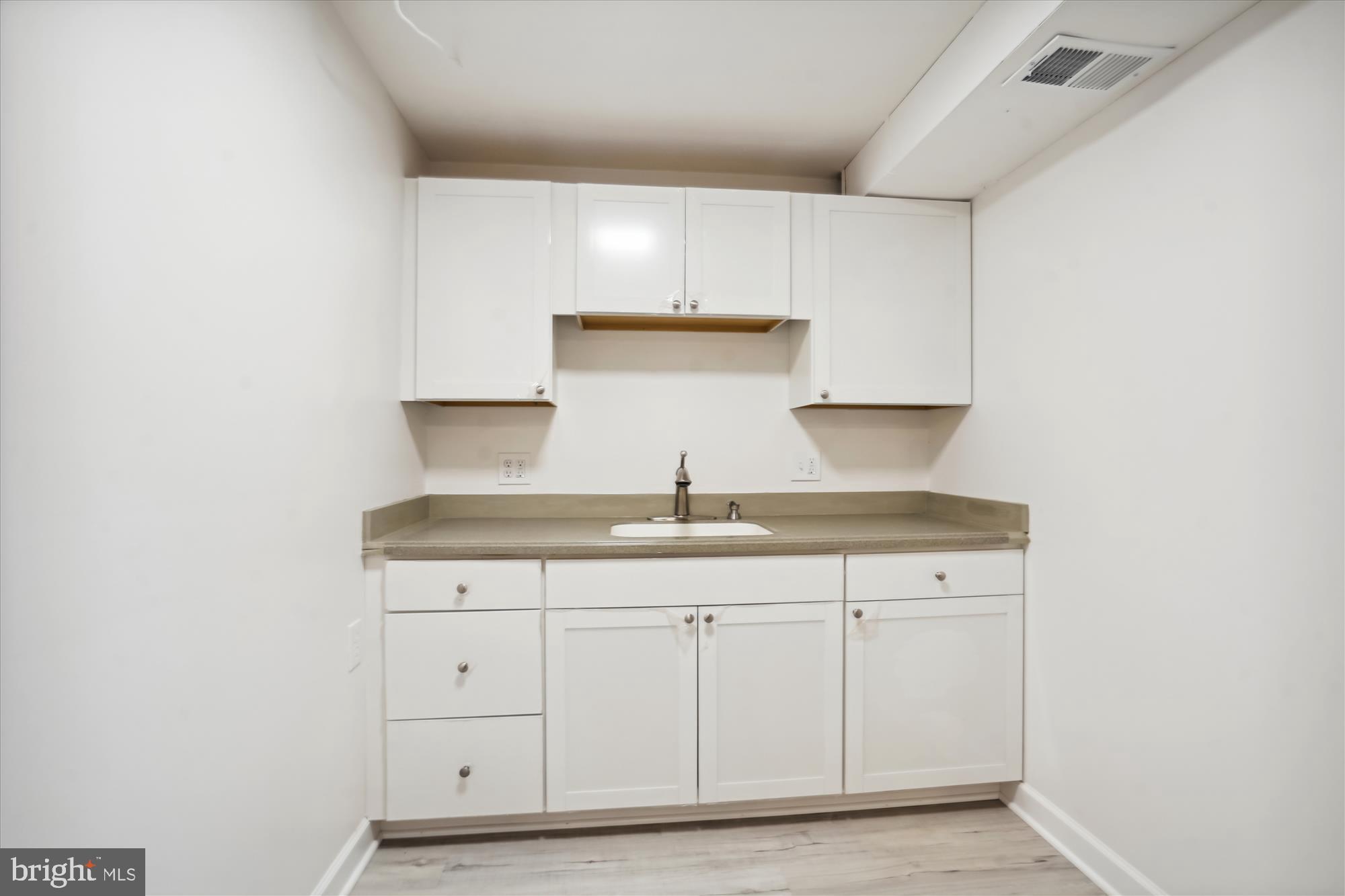 COUNTRY WALK - Residential