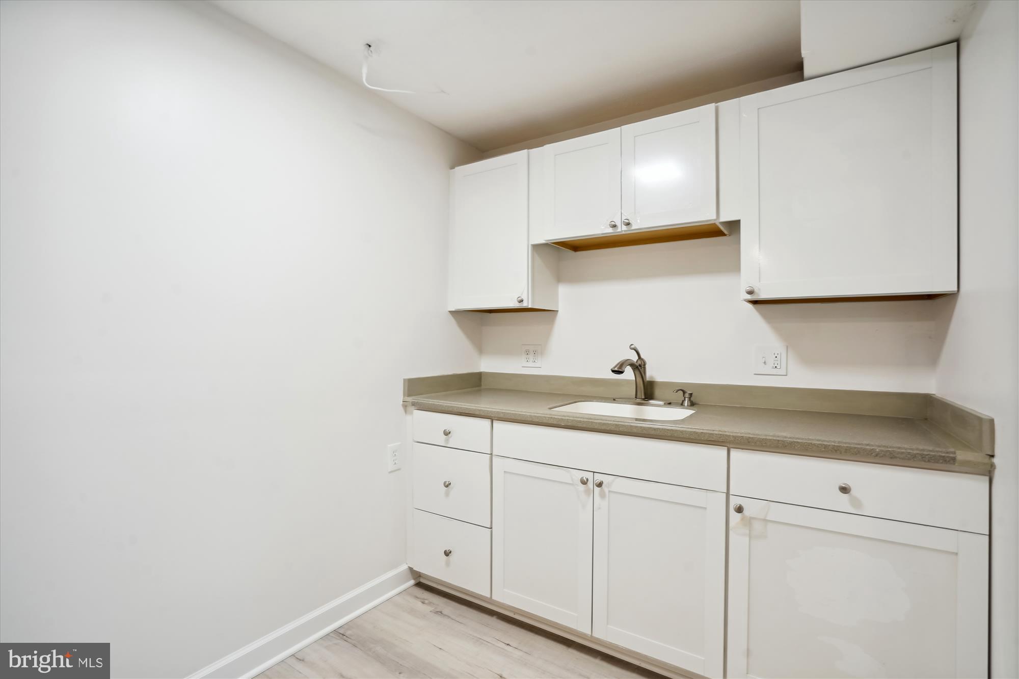 COUNTRY WALK - Residential