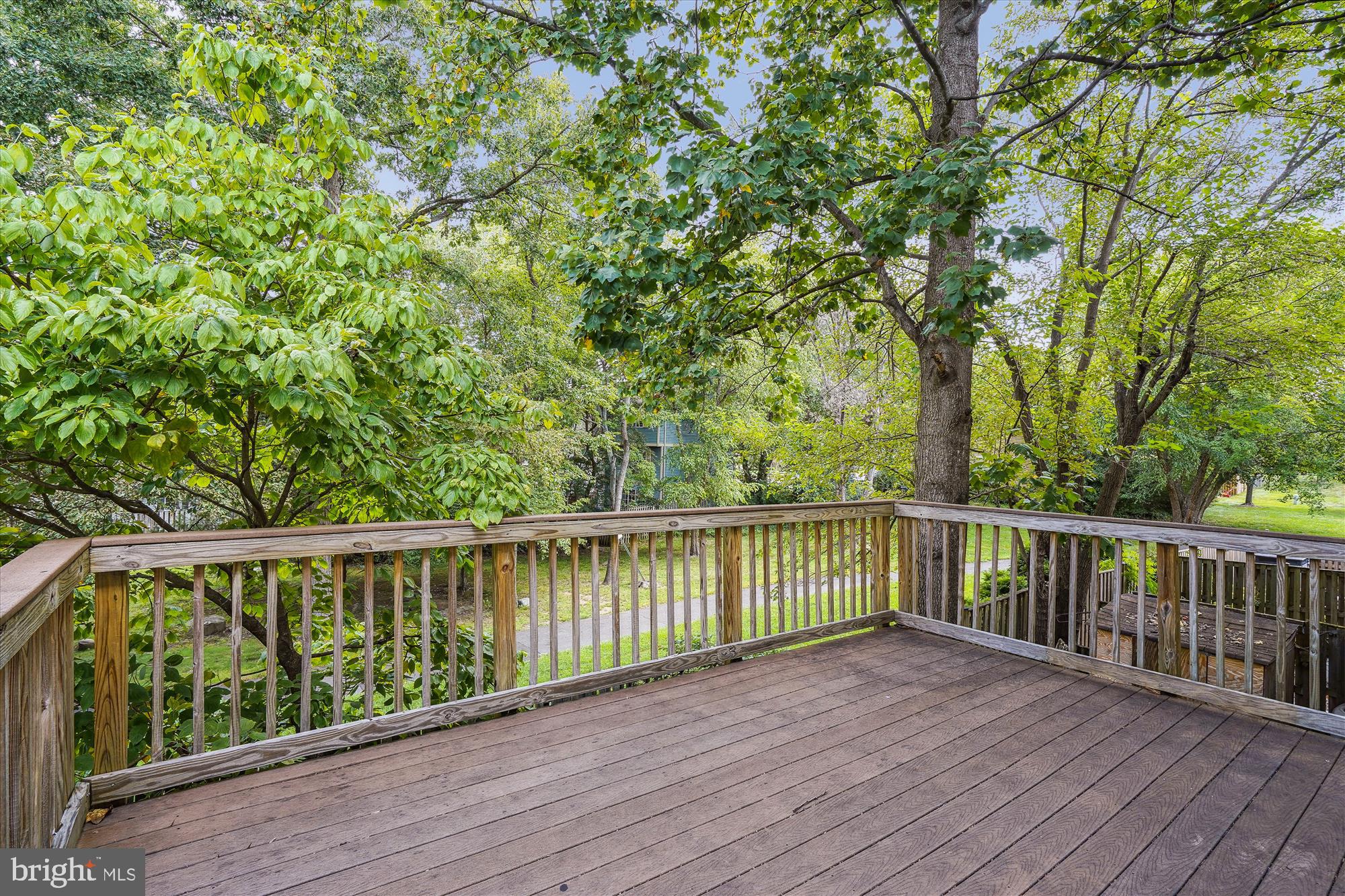 COUNTRY WALK - Residential