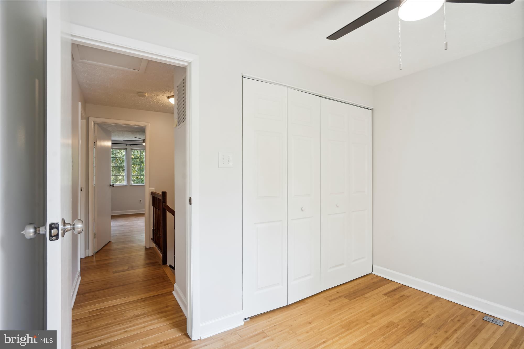 COUNTRY WALK - Residential