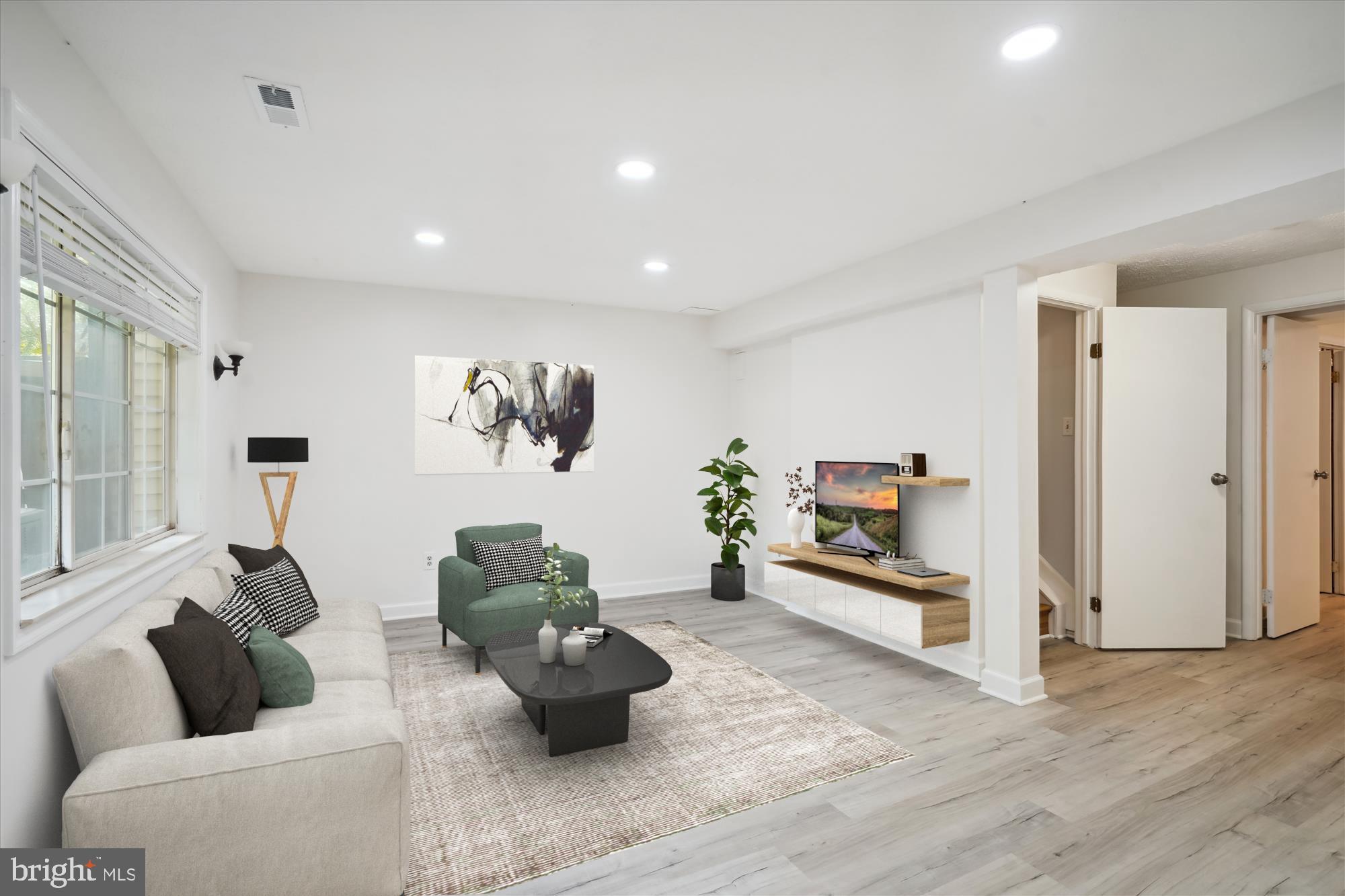 COUNTRY WALK - Residential