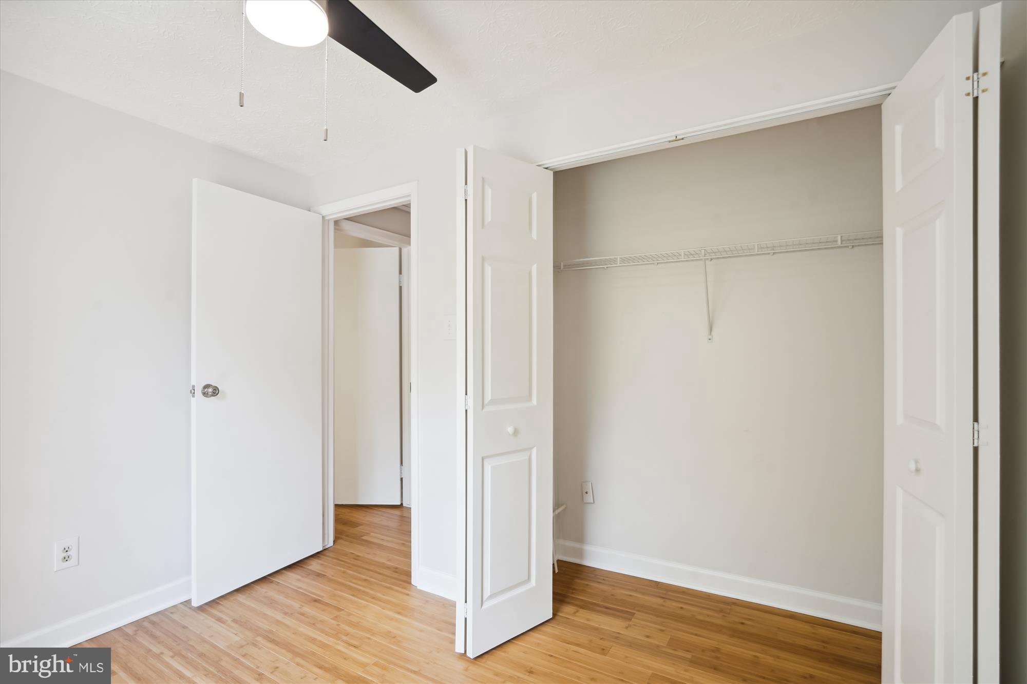 COUNTRY WALK - Residential